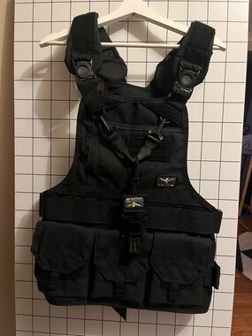 BNIB Atlas 46 JOURNEYMESH Tactical Chest Rig with Cargo Pockets in Black